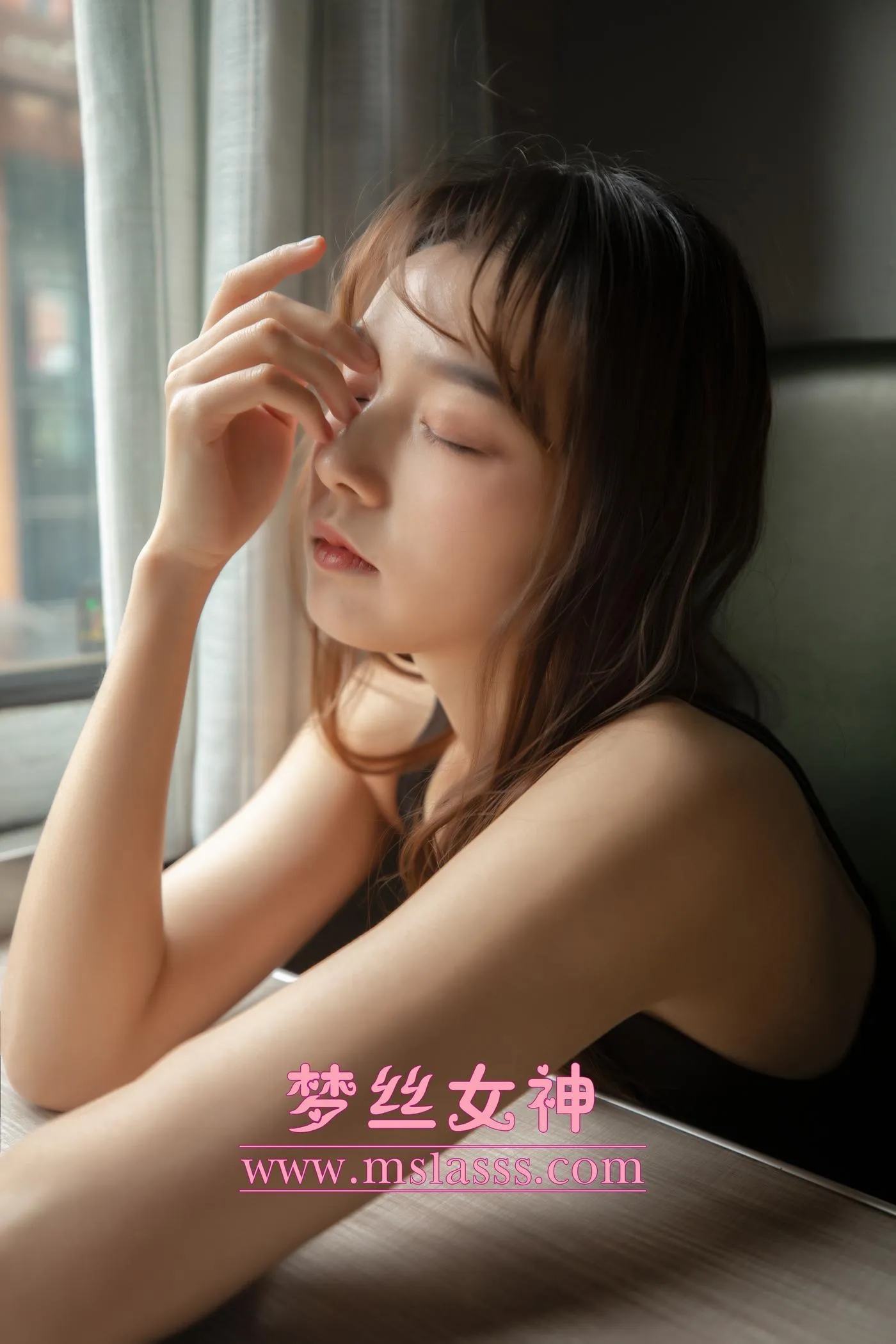[MSLASS梦丝女神] 2020.04.22 NO.110 玥玥 火车超自然系 [61P]插图2